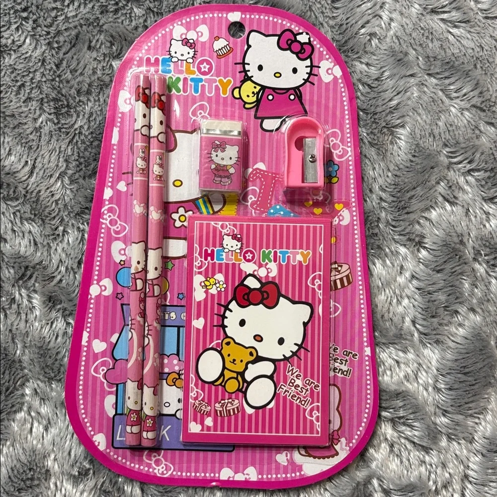 Hello Kitty Tote - Picture 9 of 11